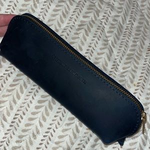 EUC Portland Leather Sidekick Pencil Pouch in NAVY